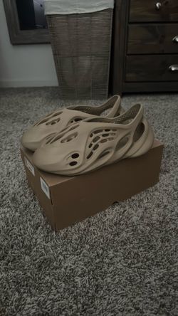 Adidas foam runner size 11 used