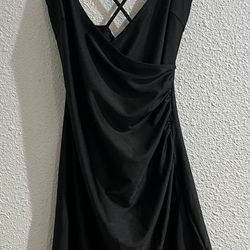 Lovely Day Black Crisscross Dress. Size M In Juniors 
