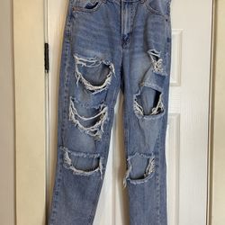 Woman’s high rise mom jean