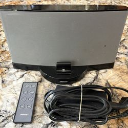 Bose Sound Dock Series III w/Remote & Power Cable