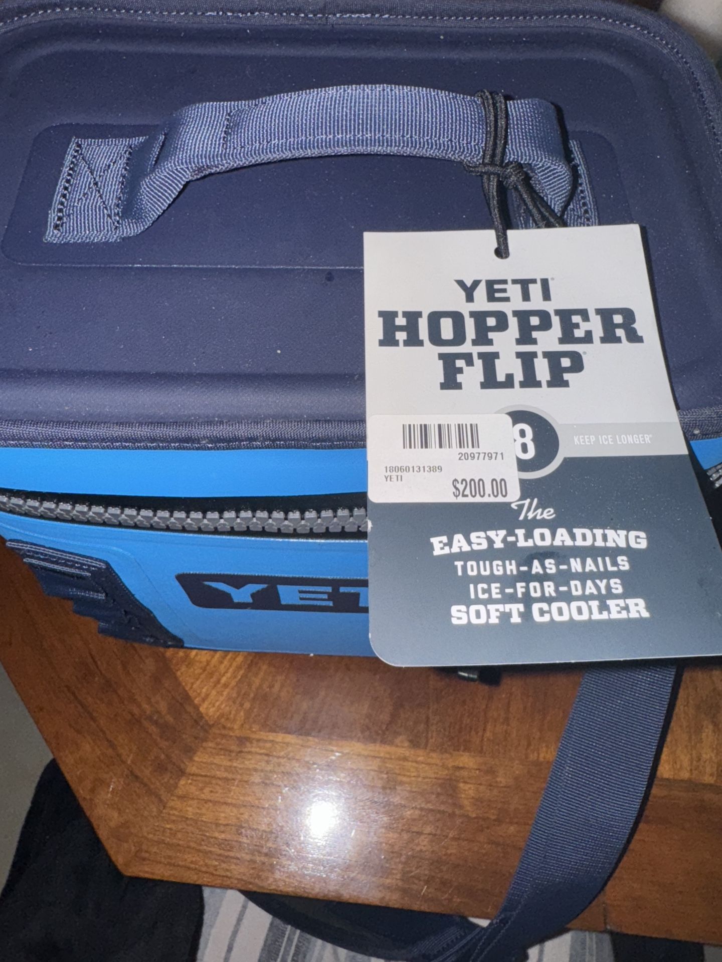 Yeti Cooler With Large Ice pack
