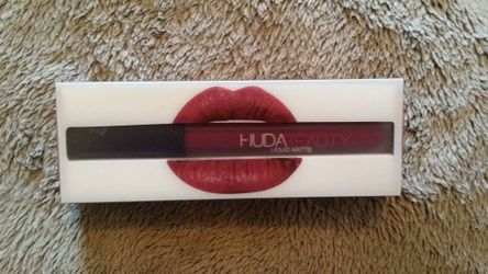 Huda beauty Lipstick