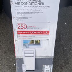 Haier 3-in-1 Portable Air Conditioner, Dehumidifier & Room Fan | 9,000BTU