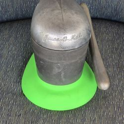 Tilt Top Juice-O-Mat Vintage Manual Juicer