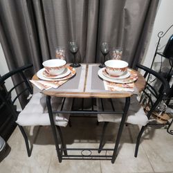 Small  tables with 2 chair