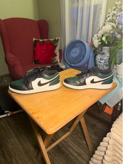 Air Jordan’s 1 low Green