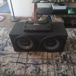 Kenwood 12 Inch Soundsystem With a Boss 2200W Amplifier