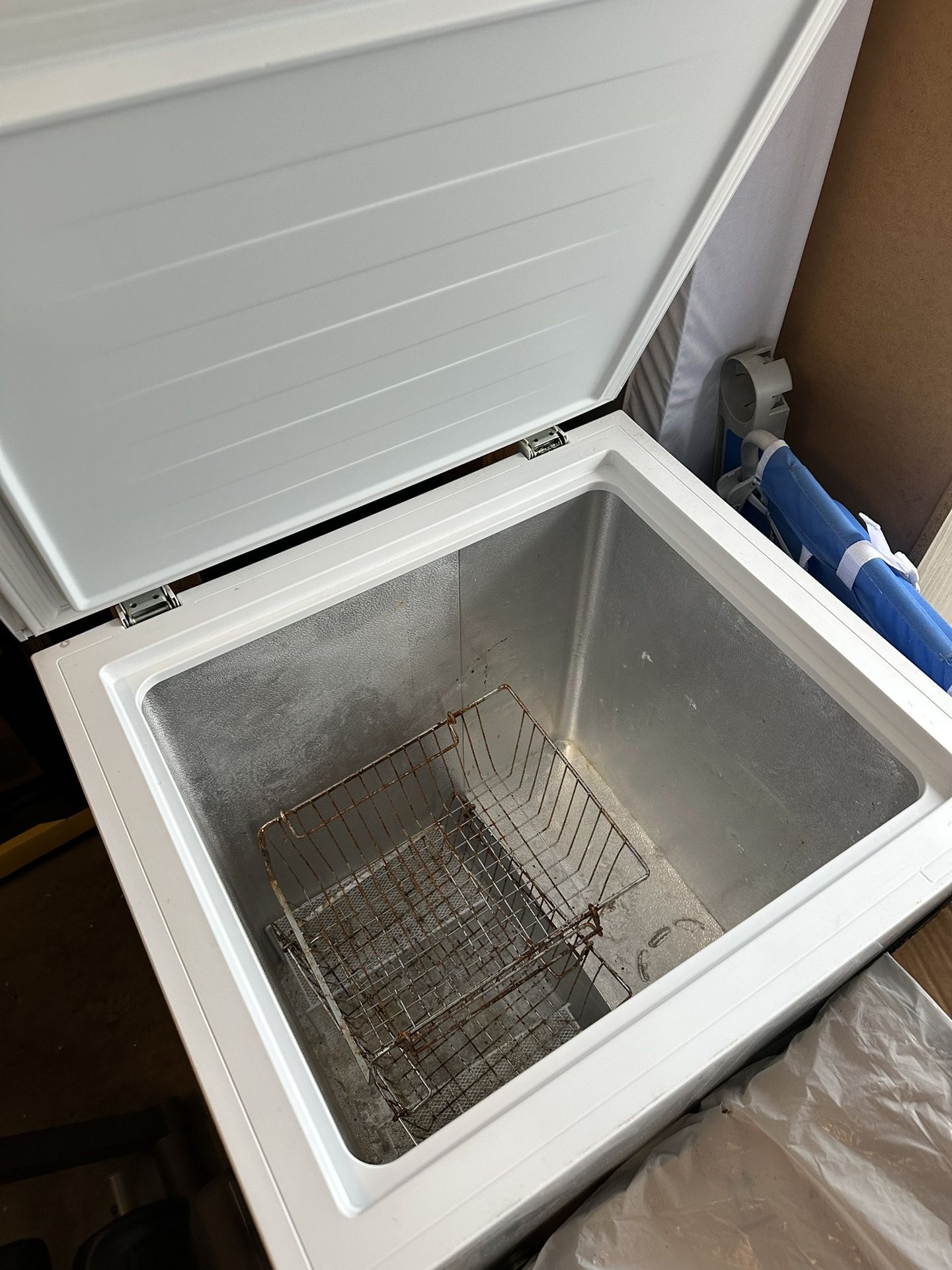 Hisense 5 cu feet Deep Freezer