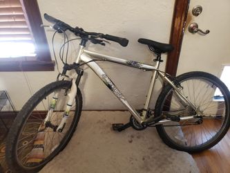 Diamondback Lux Bicycle