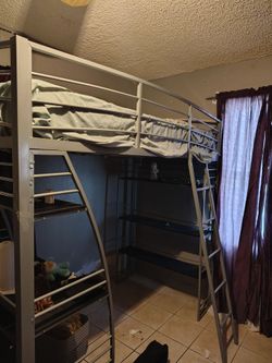 Loft bunk bed
