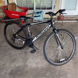 Schwinn Pathway 700c 18 Speed Bicycle for Sale in Deer Park TX