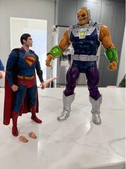 Macfarlene Superman battle damage