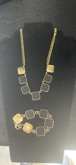 New Leather Avon Necklace And Matching Bracelet