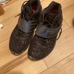 KD 14 Basketball Shoes Size 12
