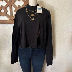 Women’s Nike medium top New