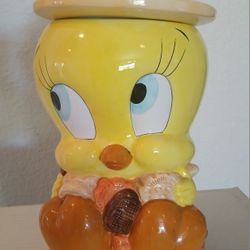 Tweety Bird Cookie Jar (Retro)