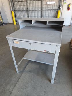 Metal Work Desk - Uline