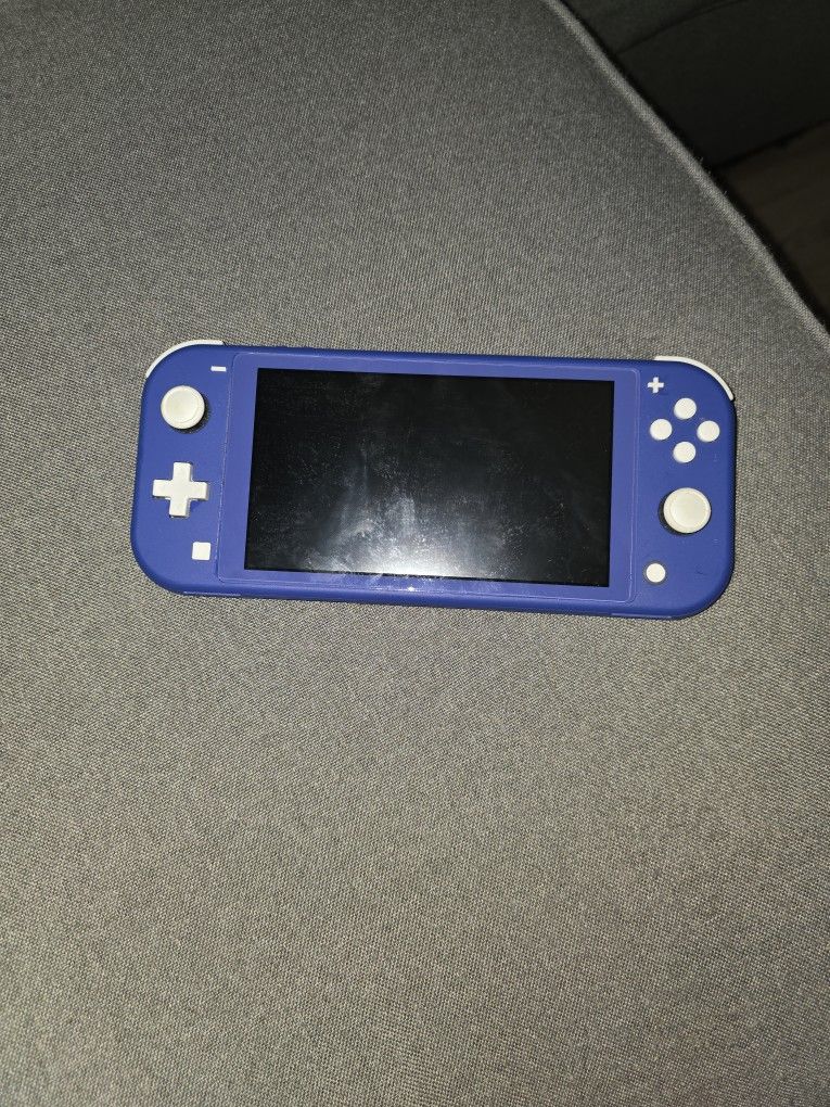 Selling Switch Lite 80