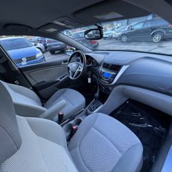 2012 Hyundai Accent