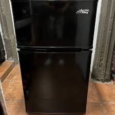 Arctic king mini fridge