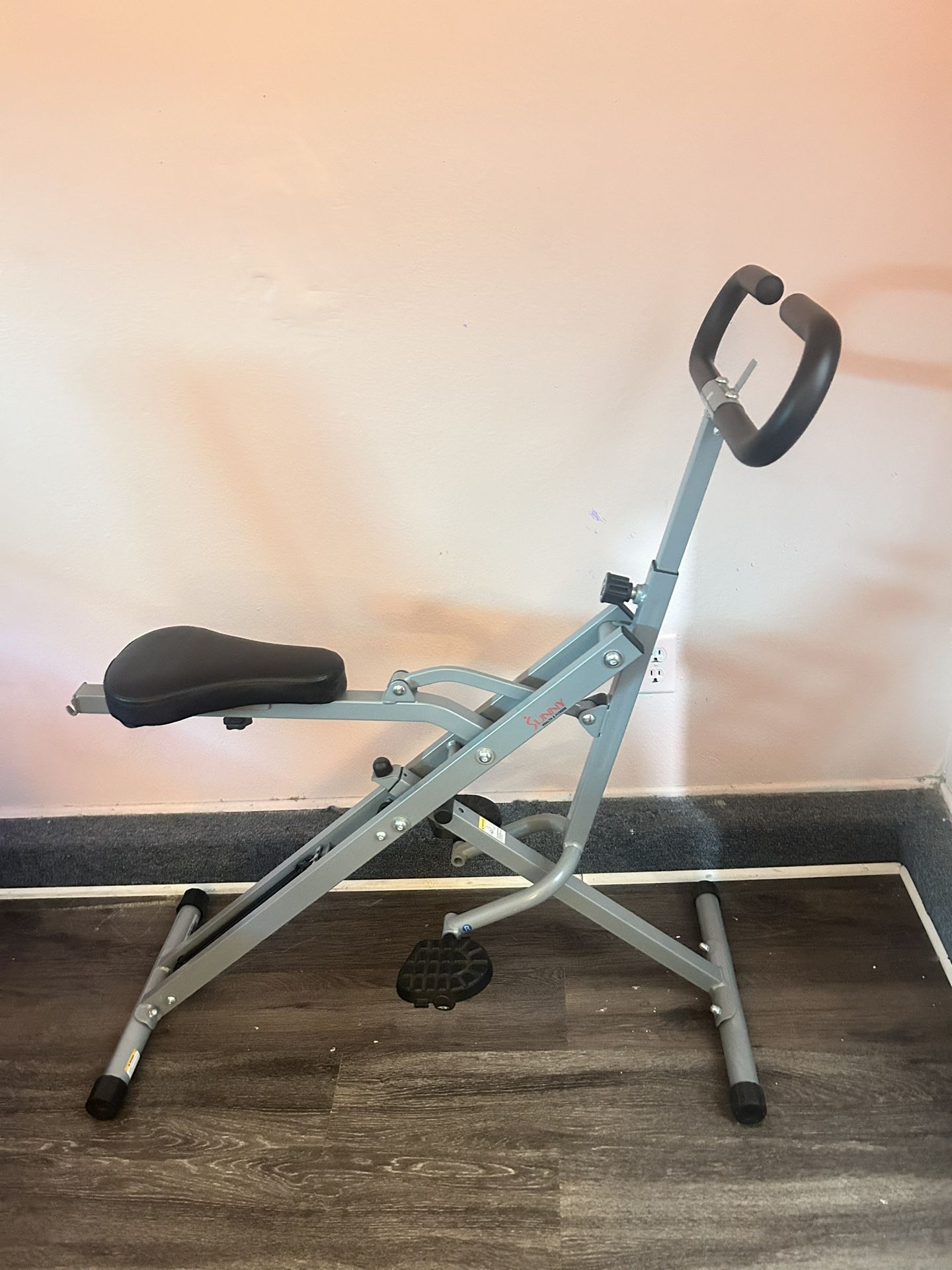 Sunny Health & Fitness Row-N-Rider Exerciser