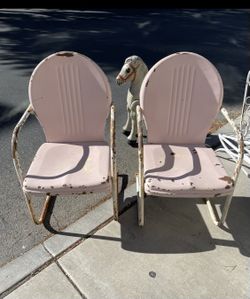 Vintage Metal Pink Beach Chairs