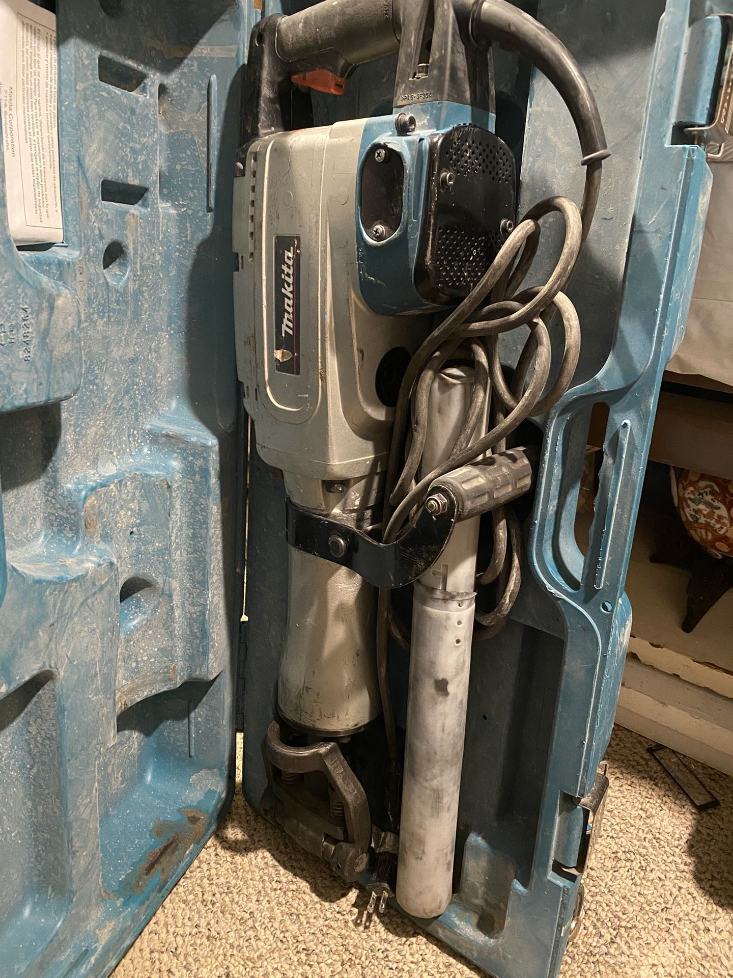 Makita Demolition Hammer with Case