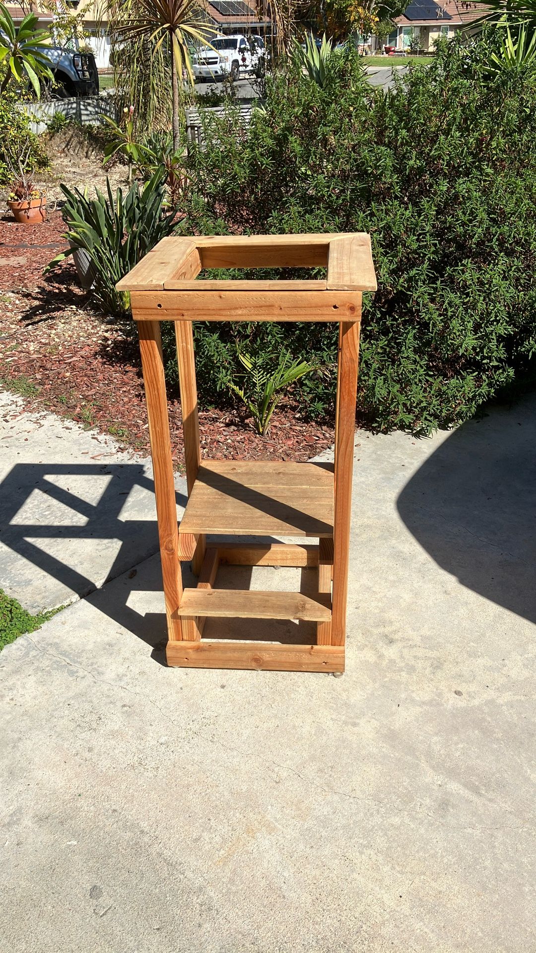 Toddler Learning Tower - FREE