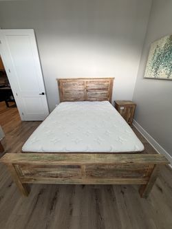 Rustic Wood Queen Bed Frame with Headboard & Footboard