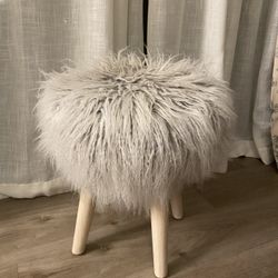 Grey Ivory Shaggy Ottoman Small Chair Modern Chic Faux Fur 
