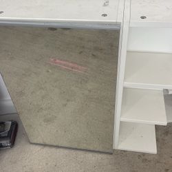 Lillangen Medicine Cabinet with mirror