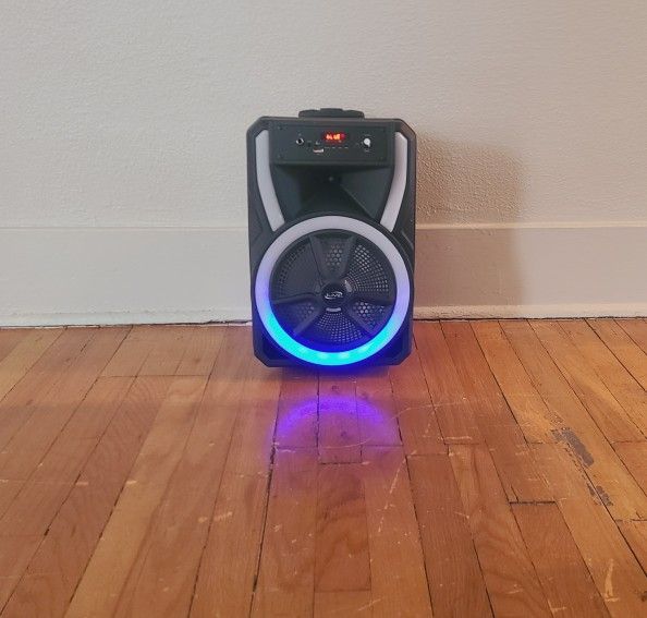 iLive 8" Bluetooth Tailgate Party Speaker