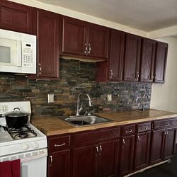 Contractor’s Special multiple Cabinets And Countertops For Sale 