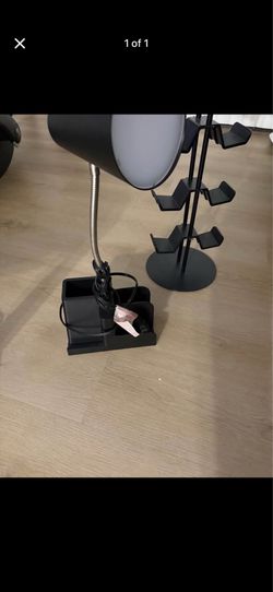 Desk lamp