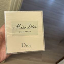 Miss Dior Perfume