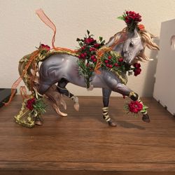 Breyer Bayberry and Roses 2014 Holiday Horse