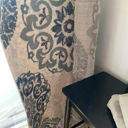 5x7 Blue Design Accent Rug