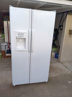 GE Refrigerator
