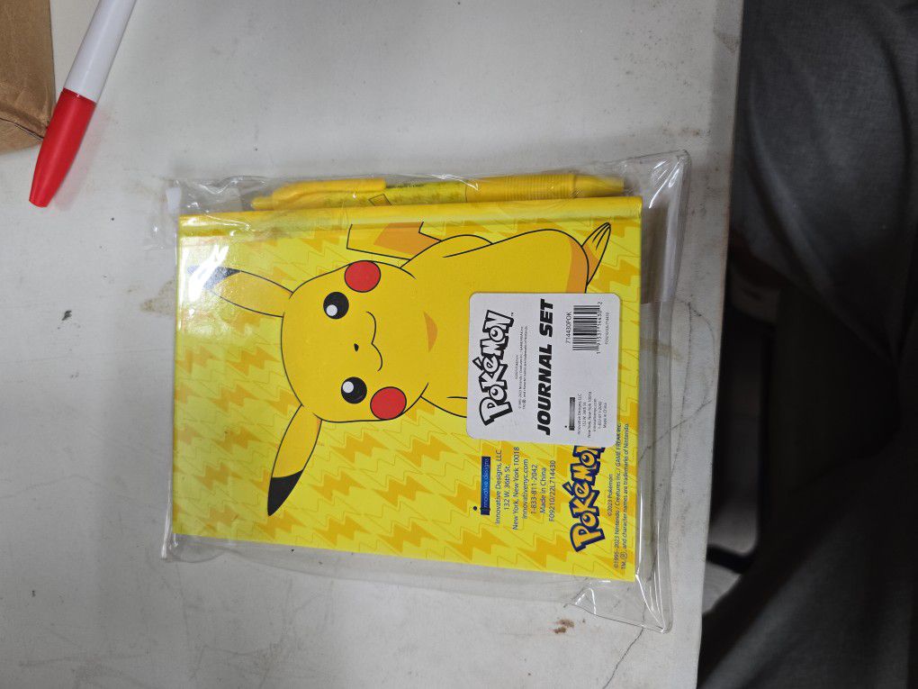 Pikachu Journal Set 