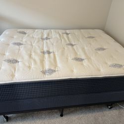 Complete Queen Bed Set - Mattress, Box Spring & Frame