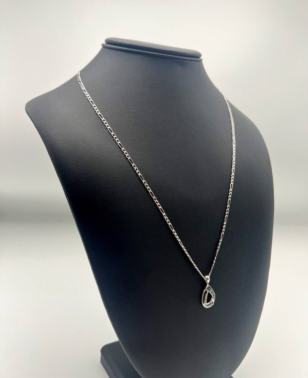 925 sterling silver necklace chain Figaro link 21.5” with fluorite stones