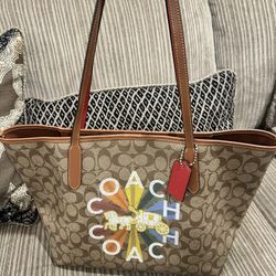 Coach City Tote-Radial Rainbow