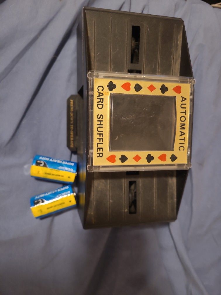 automatic card shuffler