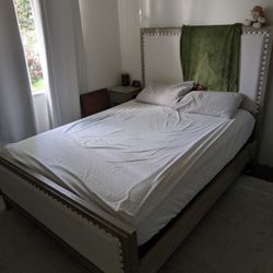 Queen Size Bed Set