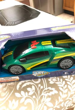 $8 NEW PLAY RIGHT LIGHT UP CAR FOR AGES 3 & UP