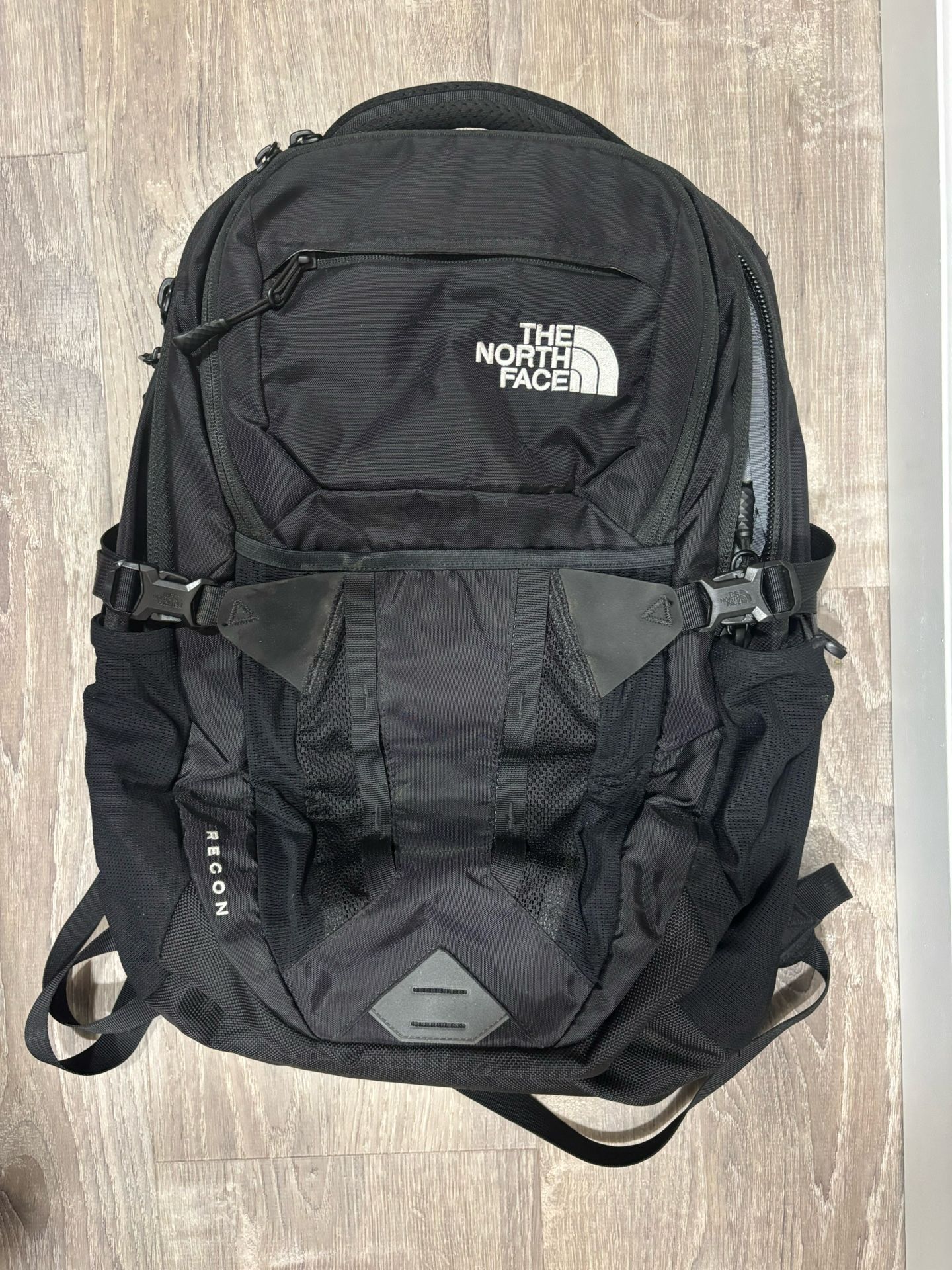 North Face Recon flex backpack