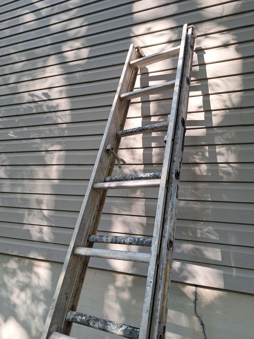 16ft Aluminum Ladder