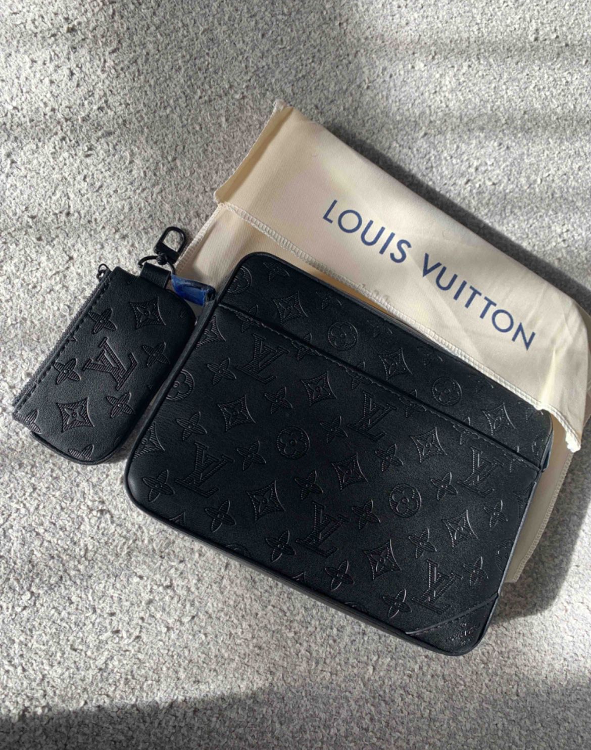 Louis Vuitton duo Messenger for Sale in Lodi, CA - OfferUp