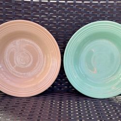 2 Fiesta Ware Rimmed Soup/Pasta Bowls. Apricot/Seafoam Green.