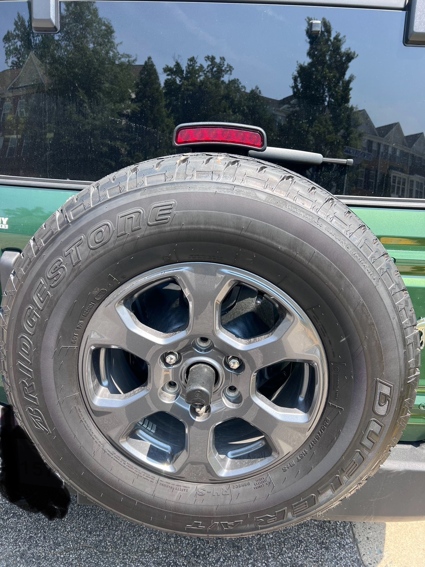 5. 255/75R17 Bridgestone Dueler A/T RH-S